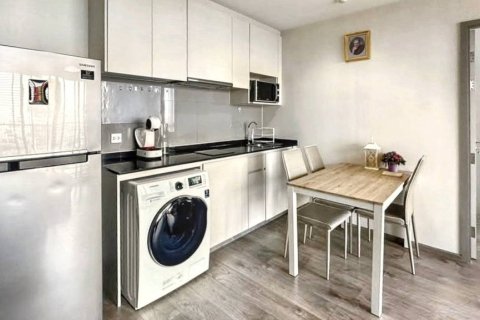 Condominio de 2 dormitorios en Chatuchak, Bangkok, Tailandia № 173039 - foto 7