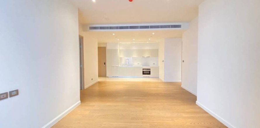 Condominio de 3 dormitorios en Khlong San, Bangkok, Tailandia № 134093