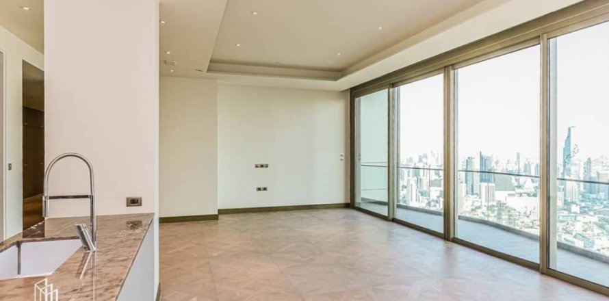 Condominio de 3 dormitorios en Khlong San, Bangkok, Tailandia № 134097