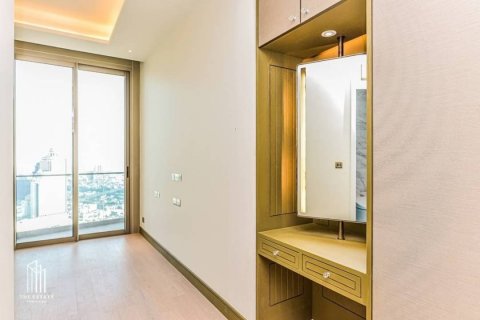 Condominio de 3 dormitorios en Khlong San, Bangkok, Tailandia № 134097 - foto 9