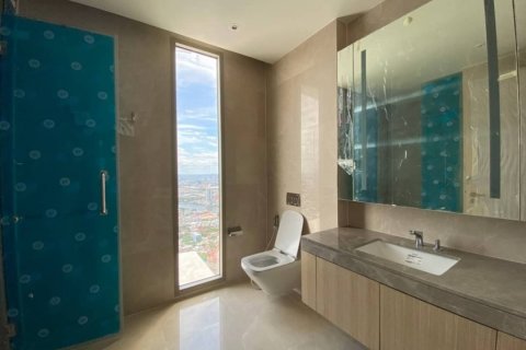 Condominio de 3 dormitorios en Khlong San, Bangkok, Tailandia № 134097 - foto 10
