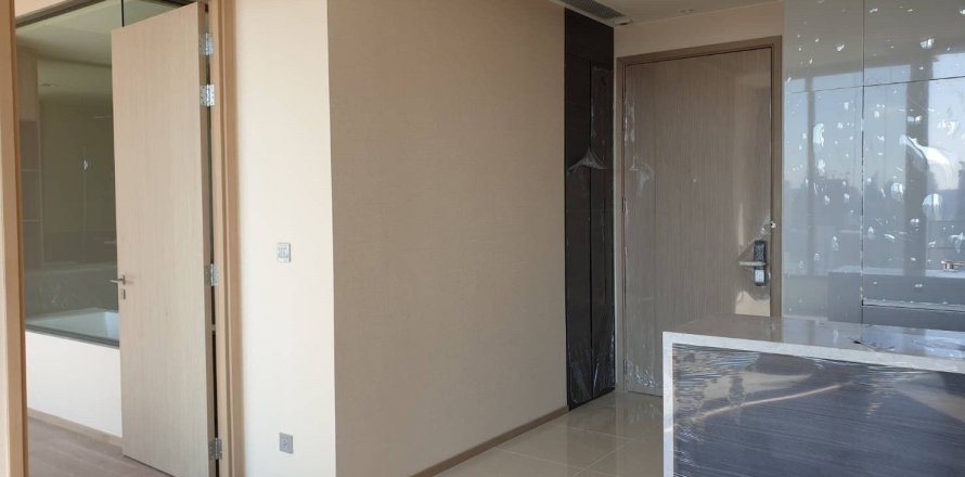Condominio de 1 dormitorio en Khlong Toei, Bangkok, Tailandia № 134099