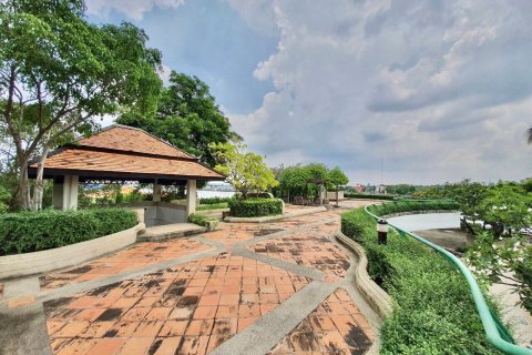 Condominio de 3 dormitorios en Nonthaburi, Tailandia № 134095 - foto 16