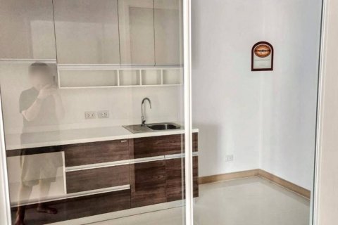 Condominio de 1 dormitorio en Bangkok, Tailandia № 116428 - foto 2