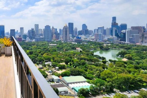 Ático de 3 dormitorios en Bangkok, Tailandia № 180533 - foto 14