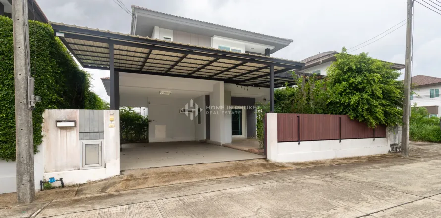 Casa de 3 dormitorios en Phuket, Tailandia № 209601