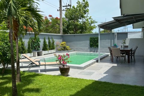 Chalet de 2 dormitorios en Hua Hin, Tailandia № 168344 - foto 4