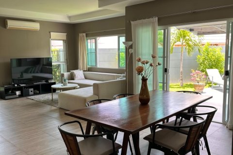 Chalet de 2 dormitorios en Hua Hin, Tailandia № 168344 - foto 6