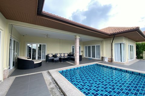 Chalet de 3 dormitorios en Hua Hin, Tailandia № 168342 - foto 5