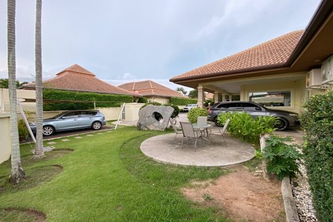 Chalet de 3 dormitorios en Hua Hin, Tailandia № 168342 - foto 27