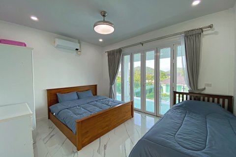 Chalet de 7 dormitorios en Hua Hin, Tailandia № 168339 - foto 18