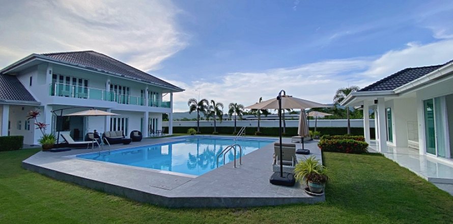 Chalet de 7 dormitorios en Hua Hin, Tailandia № 168339
