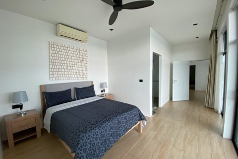 Chalet de 4 dormitorios en Hua Hin, Tailandia № 168343 - foto 24