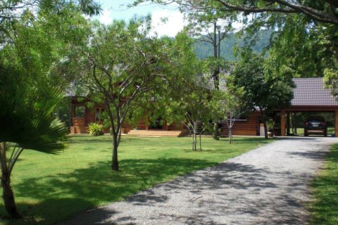 Casa de 3 dormitorios en Prachinburi, Tailandia № 180492 - foto 7