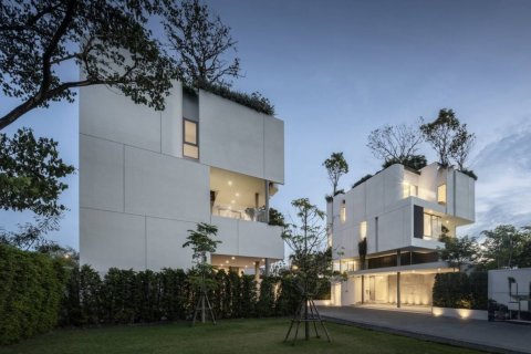 Casa de 4 dormitorios en Bangkok, Tailandia № 180496 - foto 2