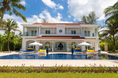 Casa de 6 dormitorios en Phang Nga, Tailandia № 180494