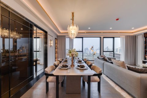 Ático de 3 dormitorios en Bangkok, Tailandia № 180493 - foto 4