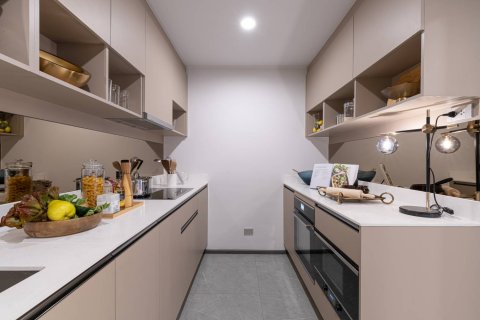 Ático de 3 dormitorios en Bangkok, Tailandia № 180493 - foto 12