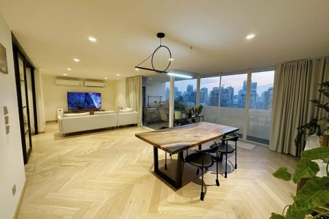Condo in Bangkok, Thailand, 2 bedrooms № 180498