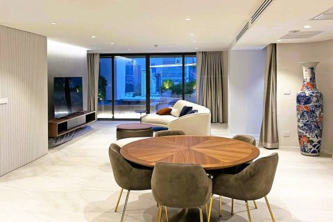 Ático de 3 dormitorios en Bangkok, Tailandia № 180495 - foto 16