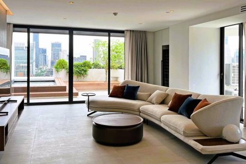 Ático de 3 dormitorios en Bangkok, Tailandia № 180495 - foto 3
