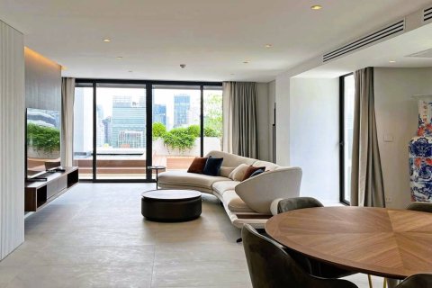 Ático de 3 dormitorios en Bangkok, Tailandia № 180495 - foto 4