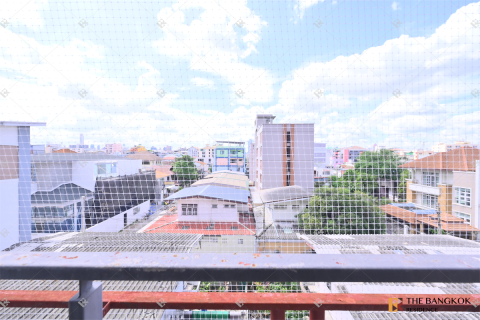 Condo in Bangkok, Thailand, 1 bedroom  № 185818