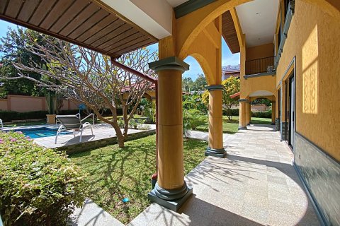 Villa in Hua Hin, Thailand 4 Schlafzimmer № 168291 - Foto 7