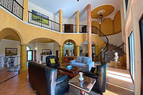 Villa in Hua Hin, Thailand 4 Schlafzimmer № 168291 - Foto 14