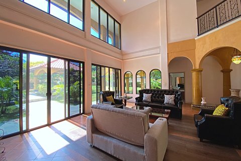 Villa in Hua Hin, Thailand 4 Schlafzimmer № 168291 - Foto 16