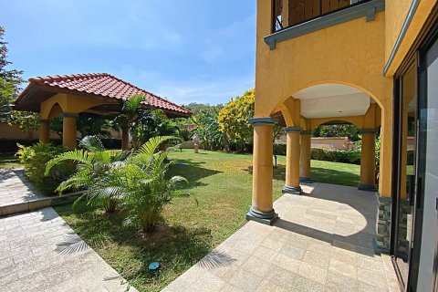 Villa in Hua Hin, Thailand 4 Schlafzimmer № 168291 - Foto 8