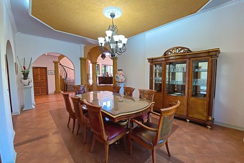 Villa in Hua Hin, Thailand 4 Schlafzimmer № 168291 - Foto 18