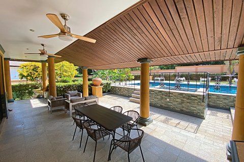 Villa in Hua Hin, Thailand 4 Schlafzimmer № 168291 - Foto 6