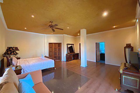 Villa in Hua Hin, Thailand 4 Schlafzimmer № 168291 - Foto 29