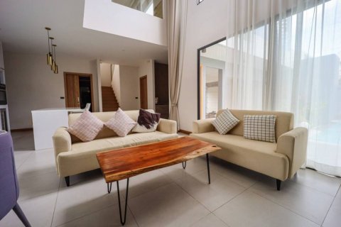 Chalet de 3 dormitorios en Pattaya, Tailandia № 114122 - foto 4