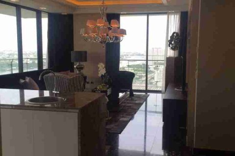 Condominio de 2 dormitorios en Thonburi, Bangkok, Tailandia № 183108 - foto 8