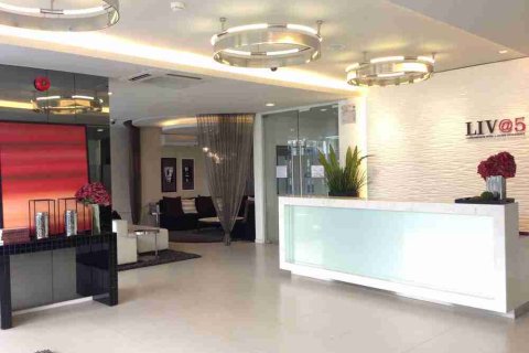 Eigentumswohnung in Bangkok, Thailand, 2 Schlafzimmer  № 183110 - Foto 3