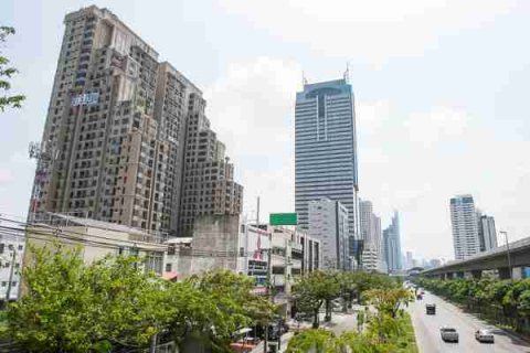 Condominio de 1 dormitorio en Thonburi, Bangkok, Tailandia № 183109 - foto 8