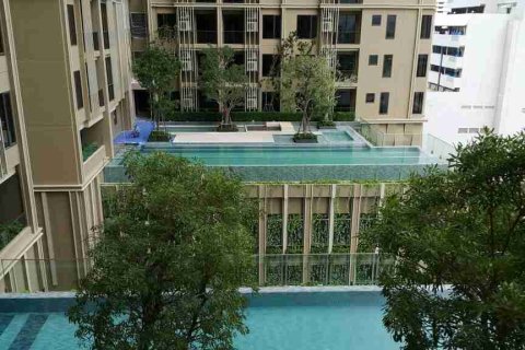 Condominio de 1 dormitorio en Thonburi, Bangkok, Tailandia № 183109 - foto 5
