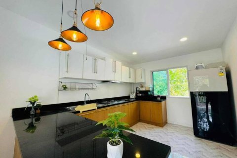 Chalet de 4 dormitorios en Hua Hin, Tailandia № 152348 - foto 10