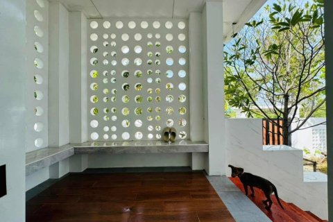 Chalet de 4 dormitorios en Hua Hin, Tailandia № 152348 - foto 9