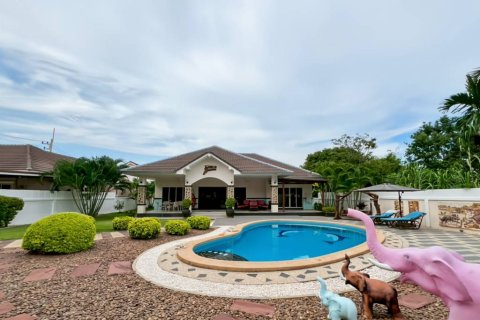 Chalet de 3 dormitorios en Cha-am, Tailandia № 152350 - foto 4
