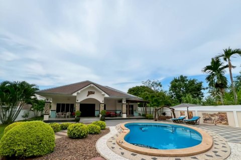 Chalet de 3 dormitorios en Cha-am, Tailandia № 152350 - foto 3