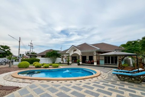 Chalet de 3 dormitorios en Cha-am, Tailandia № 152350 - foto 5