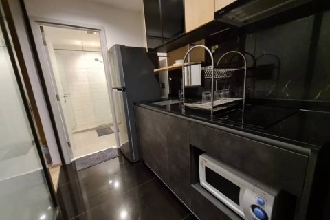 Condominio de 1 dormitorio en Chatuchak, Bangkok, Tailandia № 152345 - foto 4