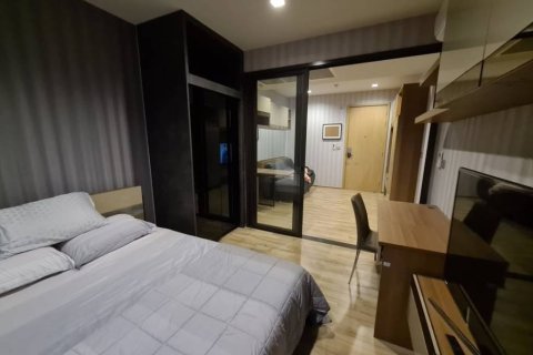 Condominio de 1 dormitorio en Chatuchak, Bangkok, Tailandia № 152345 - foto 8
