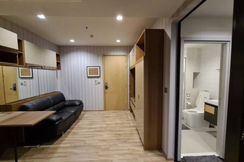 Condominio de 1 dormitorio en Chatuchak, Bangkok, Tailandia № 152345 - foto 3