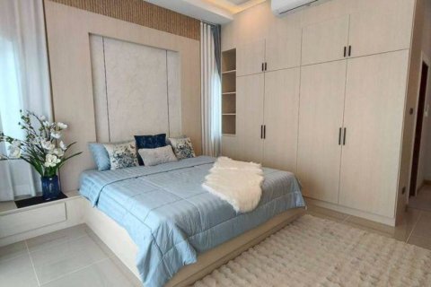 Chalet de 3 dormitorios en Pattaya, Tailandia № 152347 - foto 9