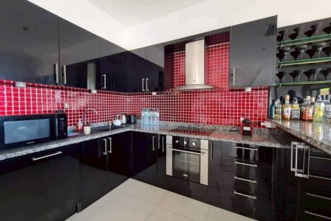 Chalet de 3 dormitorios en Sattahip, Tailandia № 152349 - foto 7