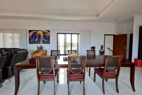 Chalet de 3 dormitorios en Sattahip, Tailandia № 152349 - foto 6